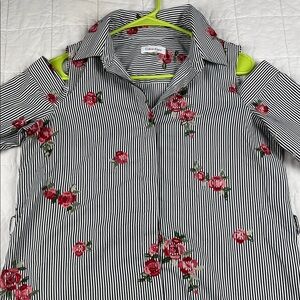 Calvin Klein Striped Floral Button Down cold shoulder dress w/out‎ the sash sz 6